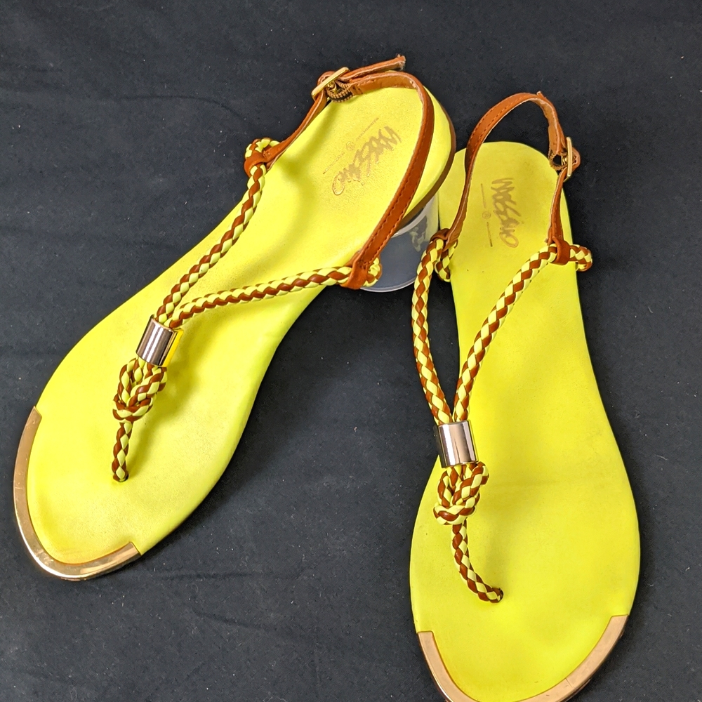 MOSSIMO SUPPY COMPANY LIME GREEN BRAIDED FLATS